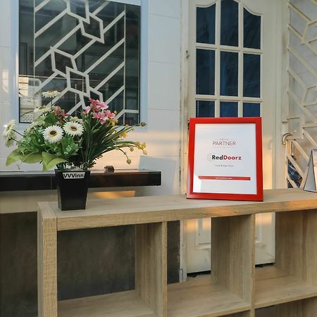 Hotel Reddoorz Near Nagoya Hill Batam Esterno foto