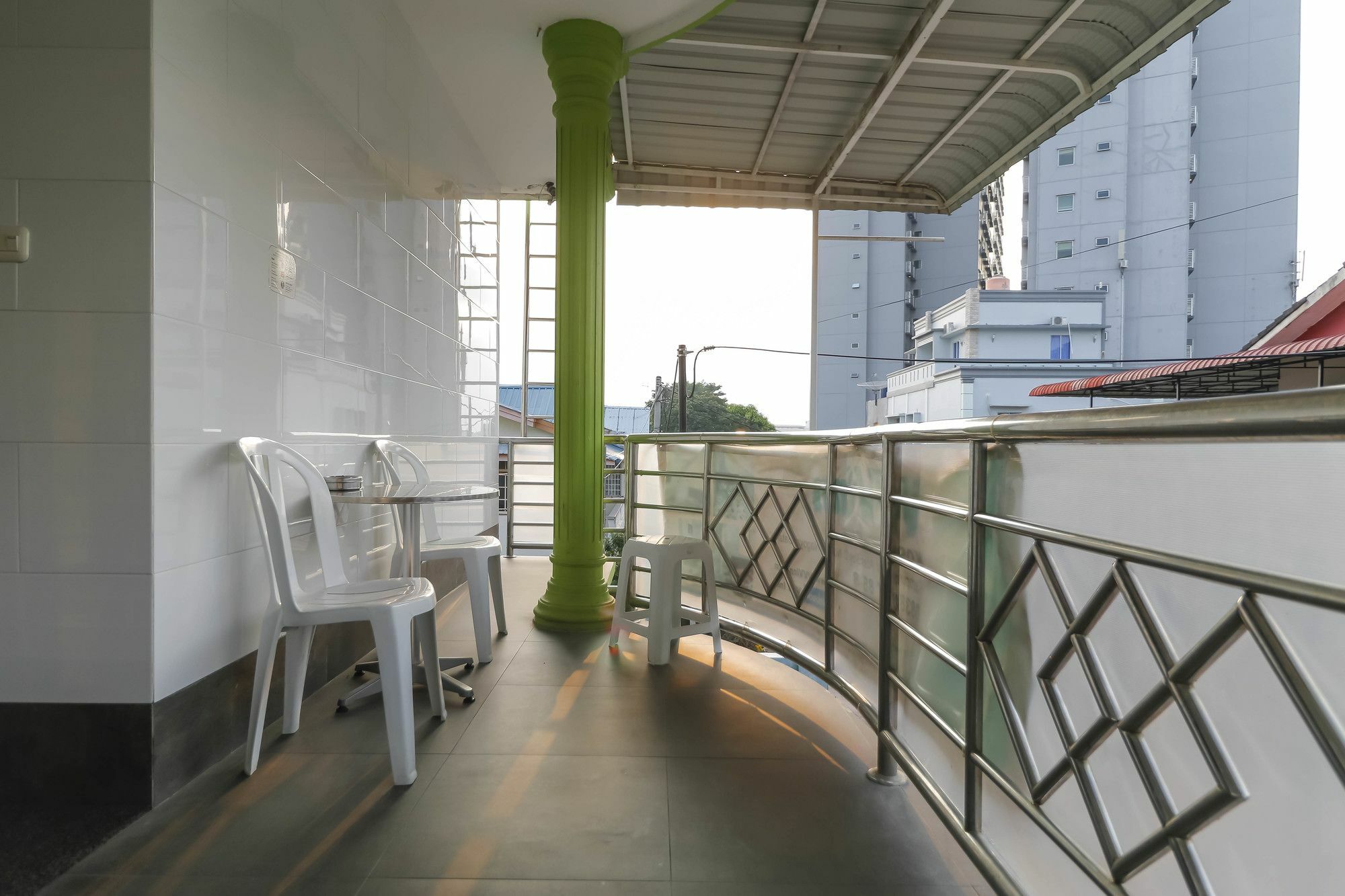 Hotel Reddoorz Near Nagoya Hill Batam Esterno foto
