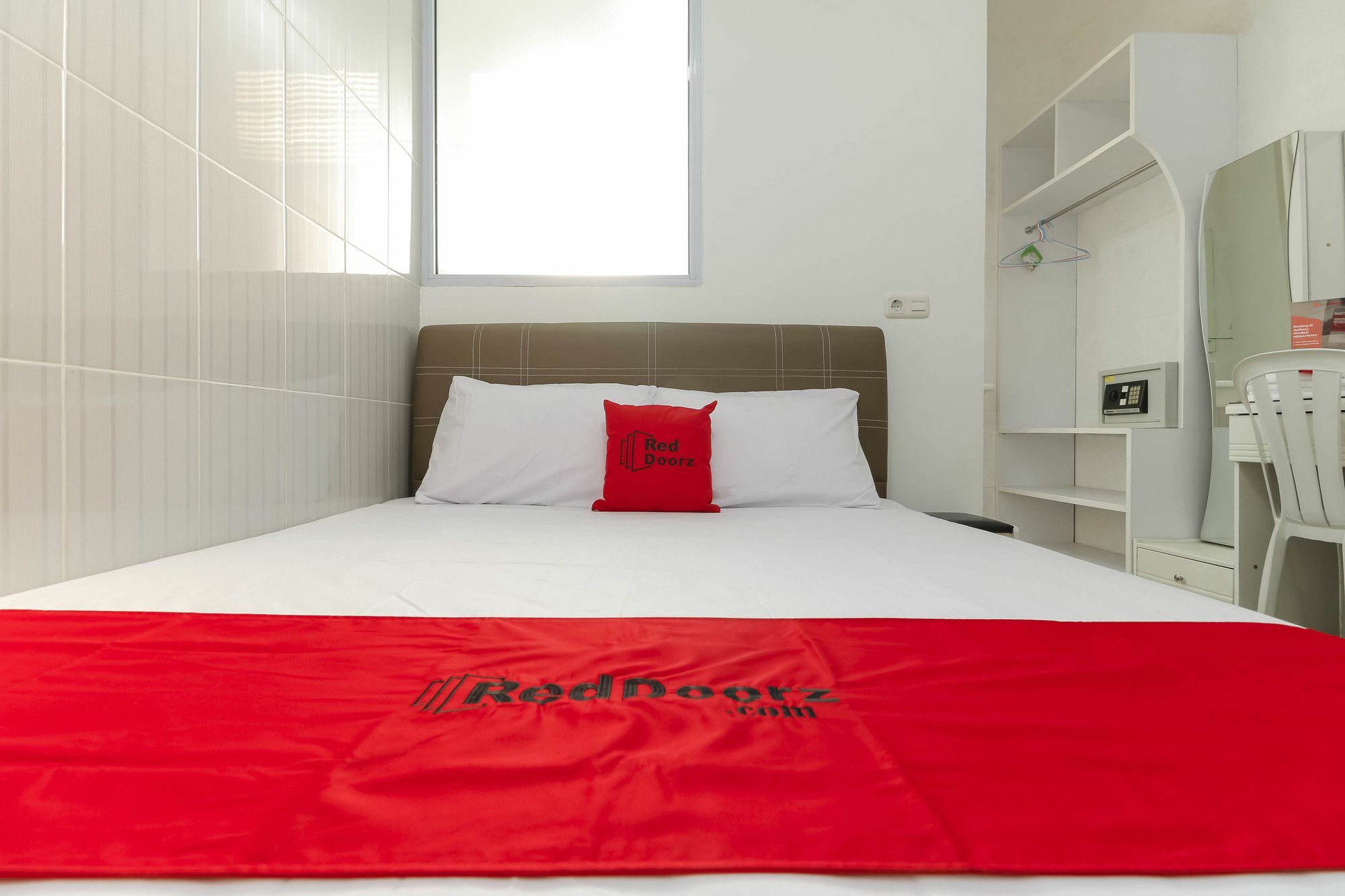 Hotel Reddoorz Near Nagoya Hill Batam Esterno foto