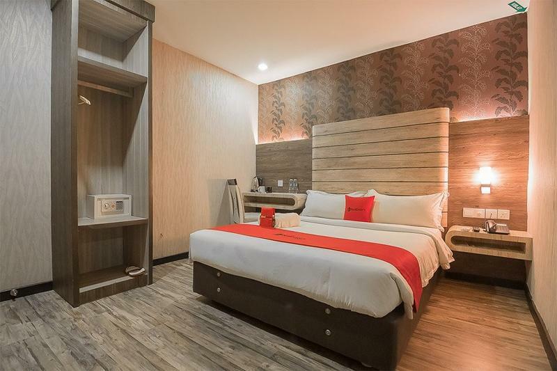 Hotel Reddoorz Near Nagoya Hill Batam Esterno foto